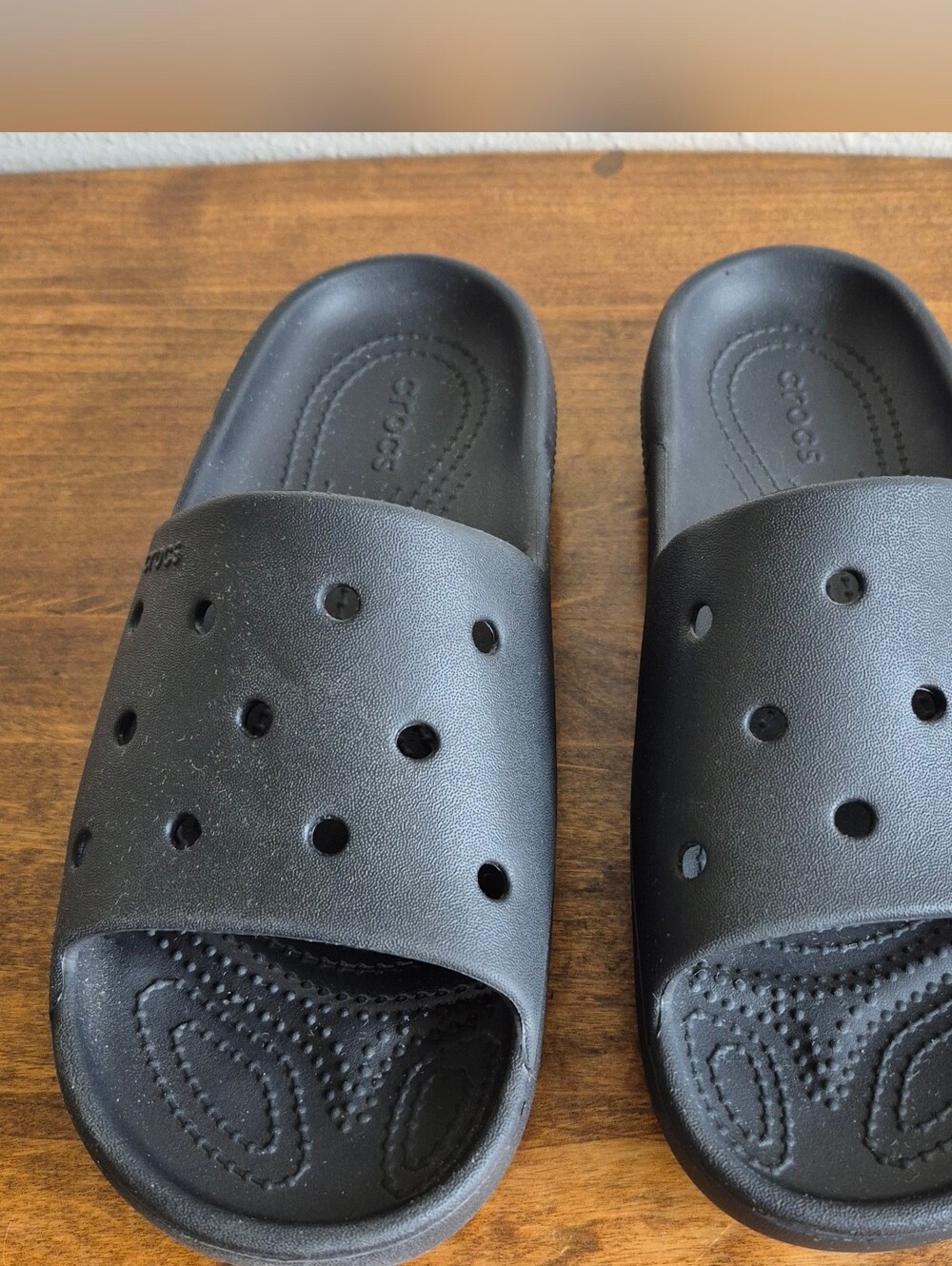 Crocs Classic Slide Sandals - Black M6 W8 - Picture 2 of 8